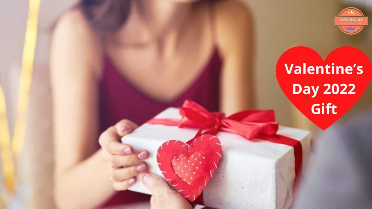 Valentine’s Day 2022 Gift: इस वेलेंटाइल अपने पार्टनर को दीजिए ये पाँच गैजेट्स, पार्टनर आपको हमेशा रखेगा याद